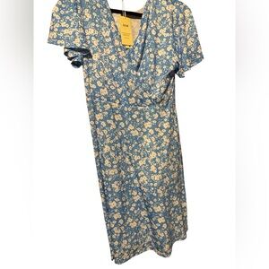 Elegant Blue Floral Midi Dress